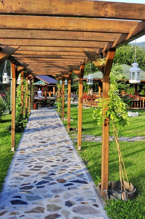 Hotel Clermont Ковасна Экстерьер фото